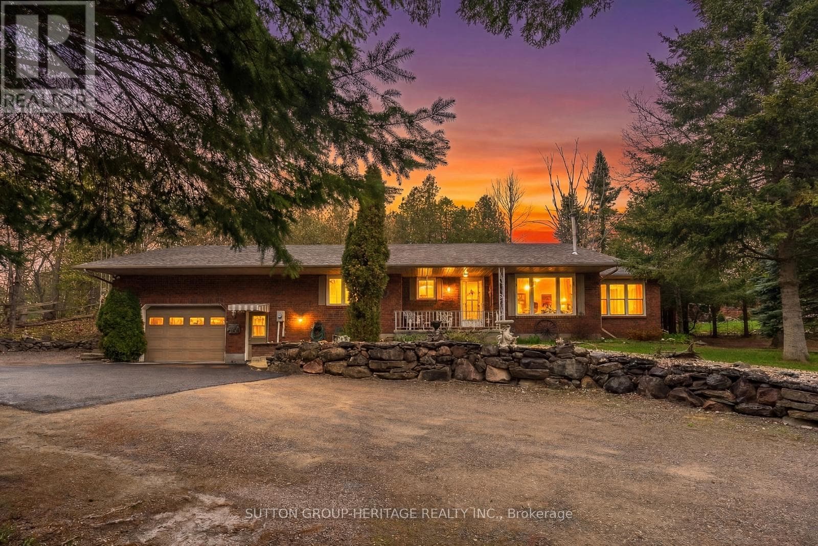 228 PIRATES GLEN DRIVE in 