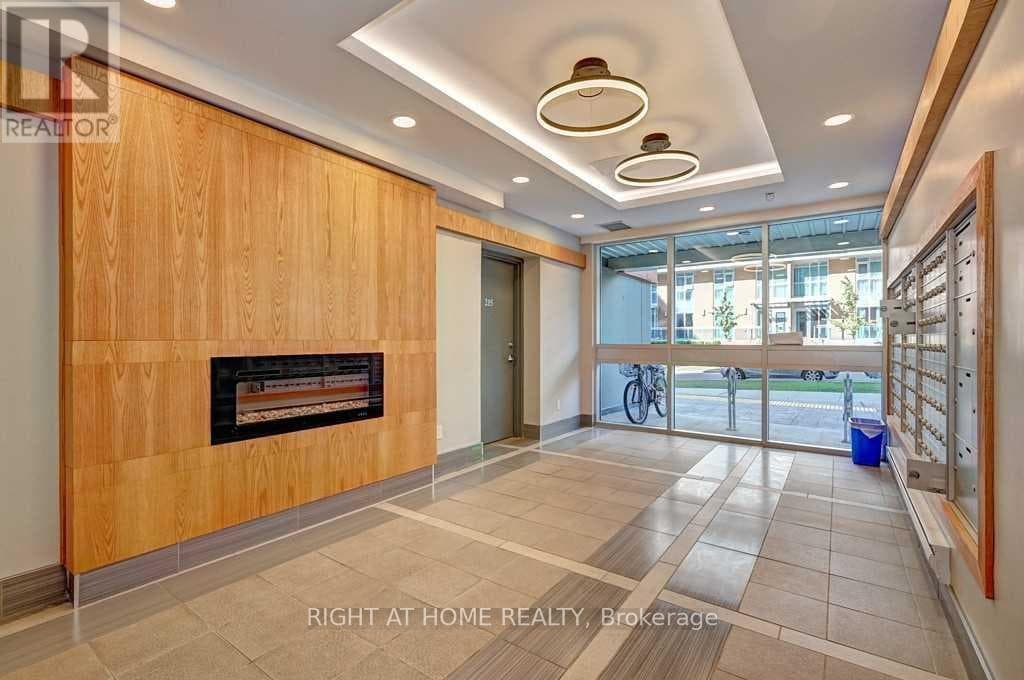 215 - 258B SUNVIEW STREET, Toronto — photo 2