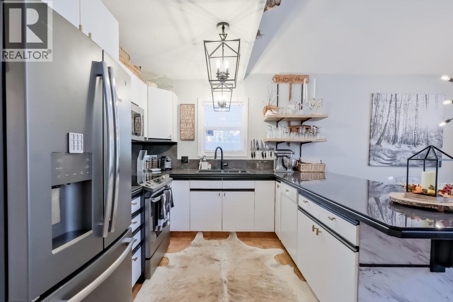 137 Whitetail Road Unit# 1, Interior REALTORS® — photo 5