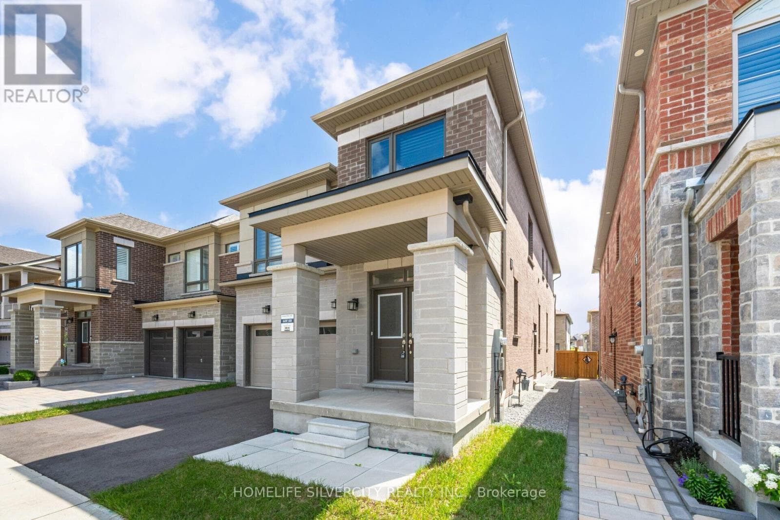 24 DUMAINE STREET, Toronto — photo 3