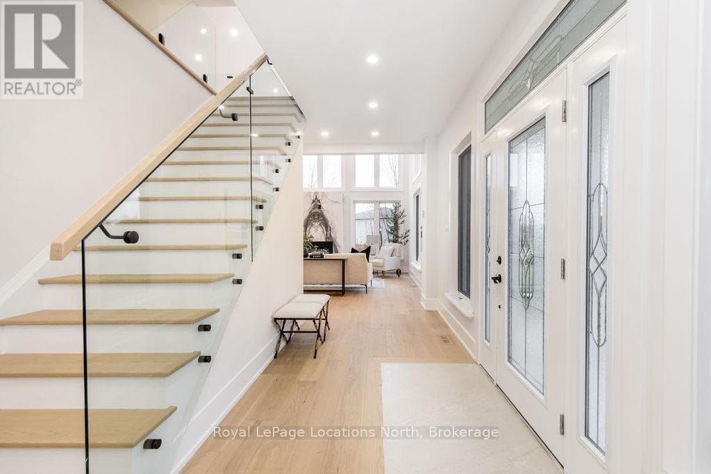 6 BUTTERNUT CRESCENT, OnePoint — photo 4