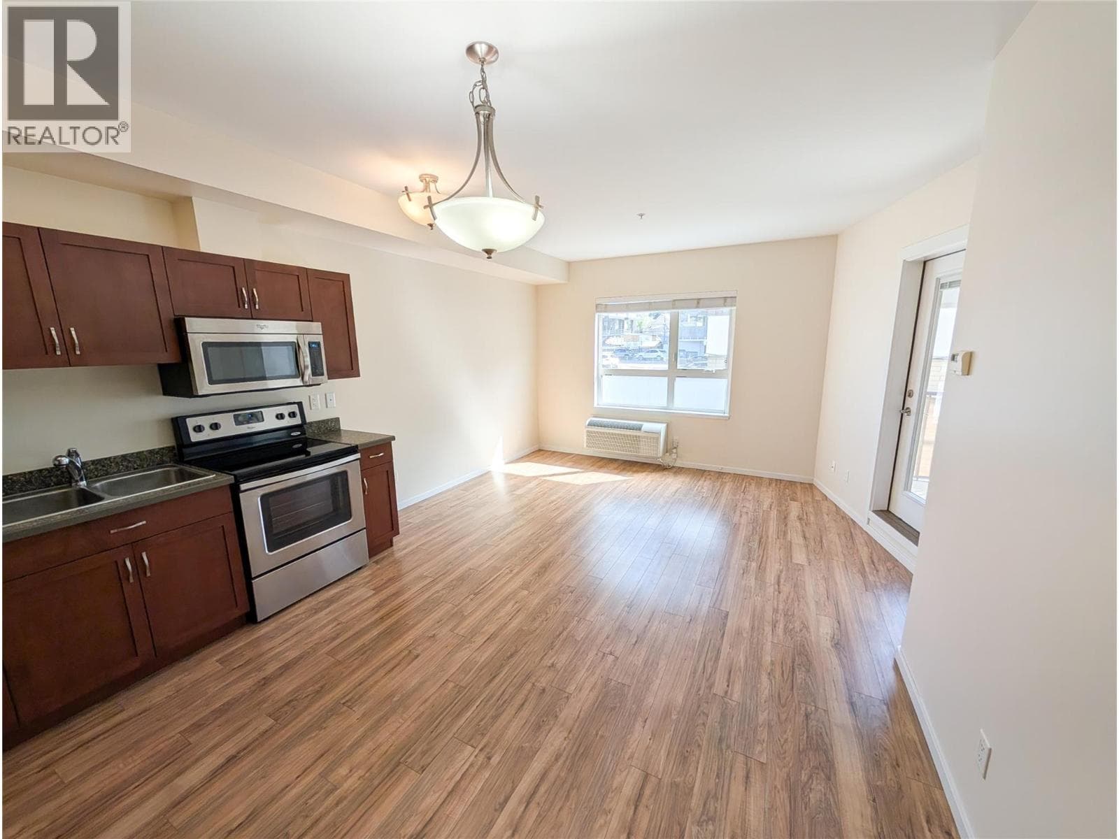 429 ST PAUL Street Unit# 209, Interior REALTORS® — photo 5