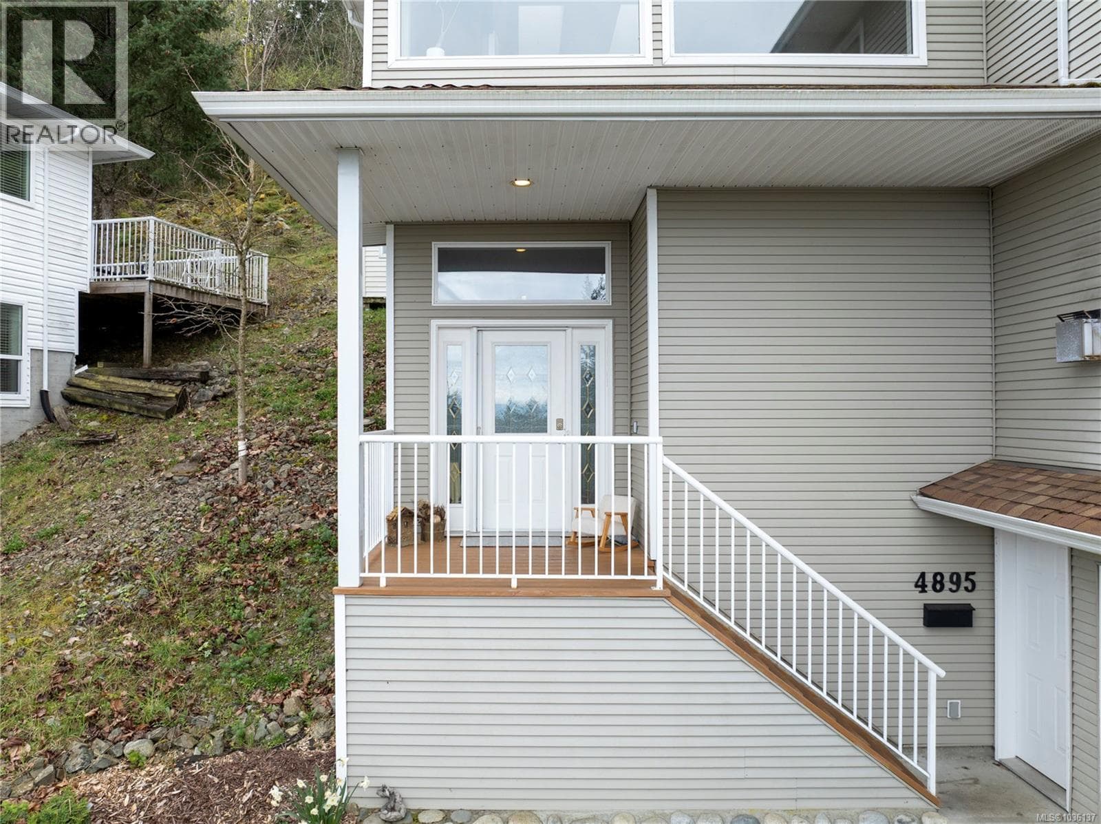 4895 LAGUNA WAY, Vancouver Island — photo 4