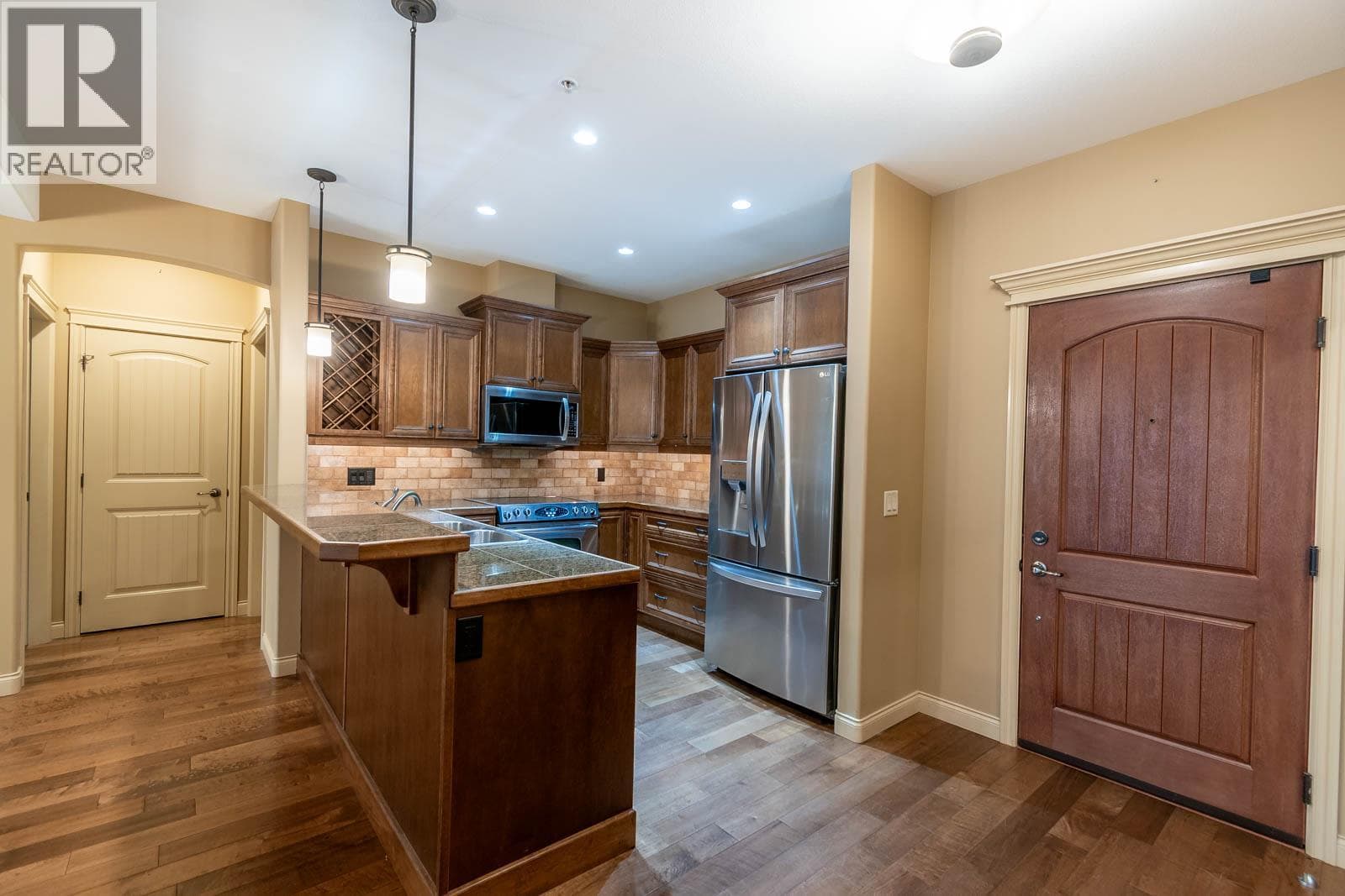 2770 AUBURN ROAD UNIT 206, Interior REALTORS® — photo 3