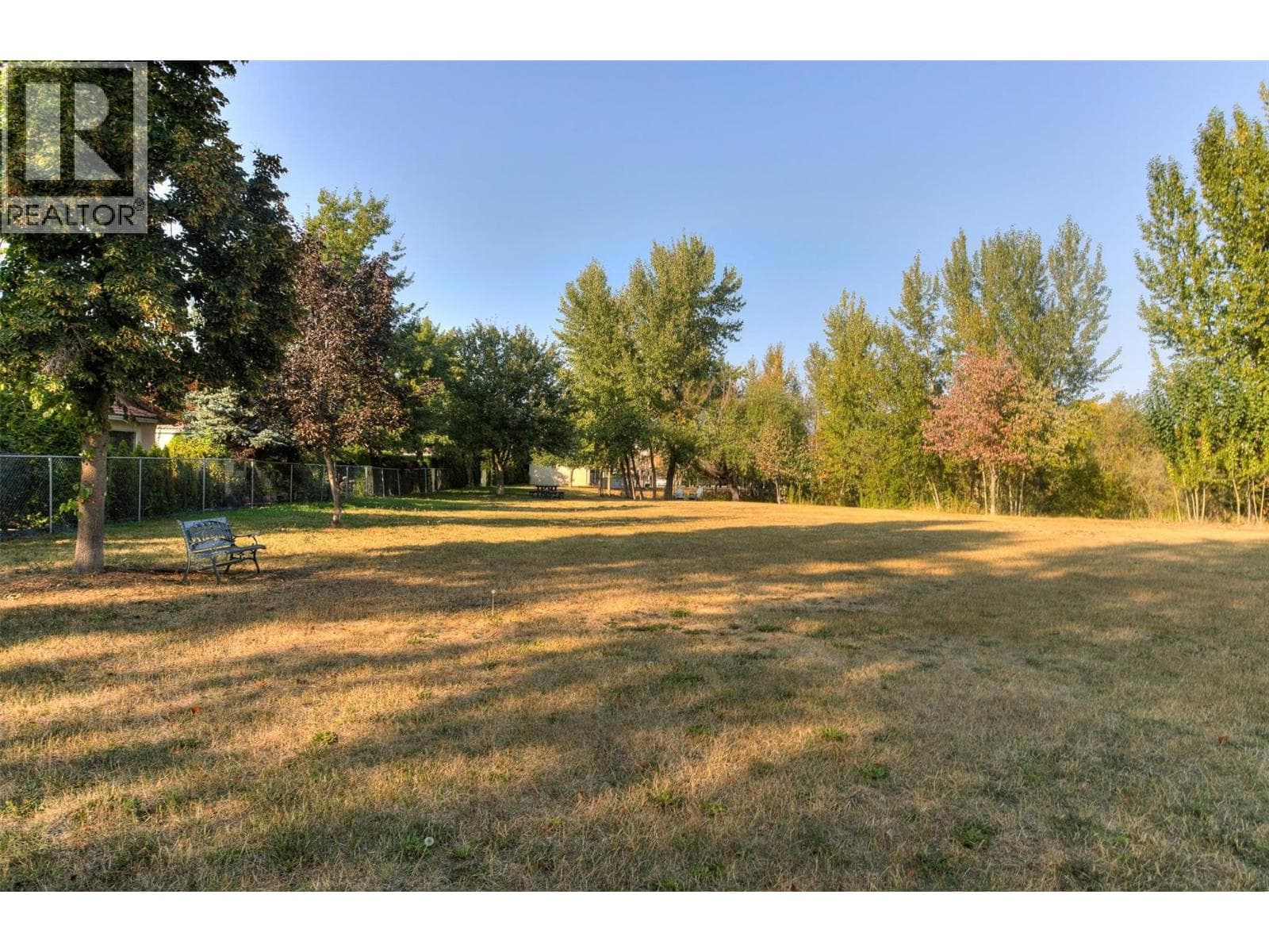 3842 Gordon Drive Unit# 216, Interior REALTORS® — photo 5