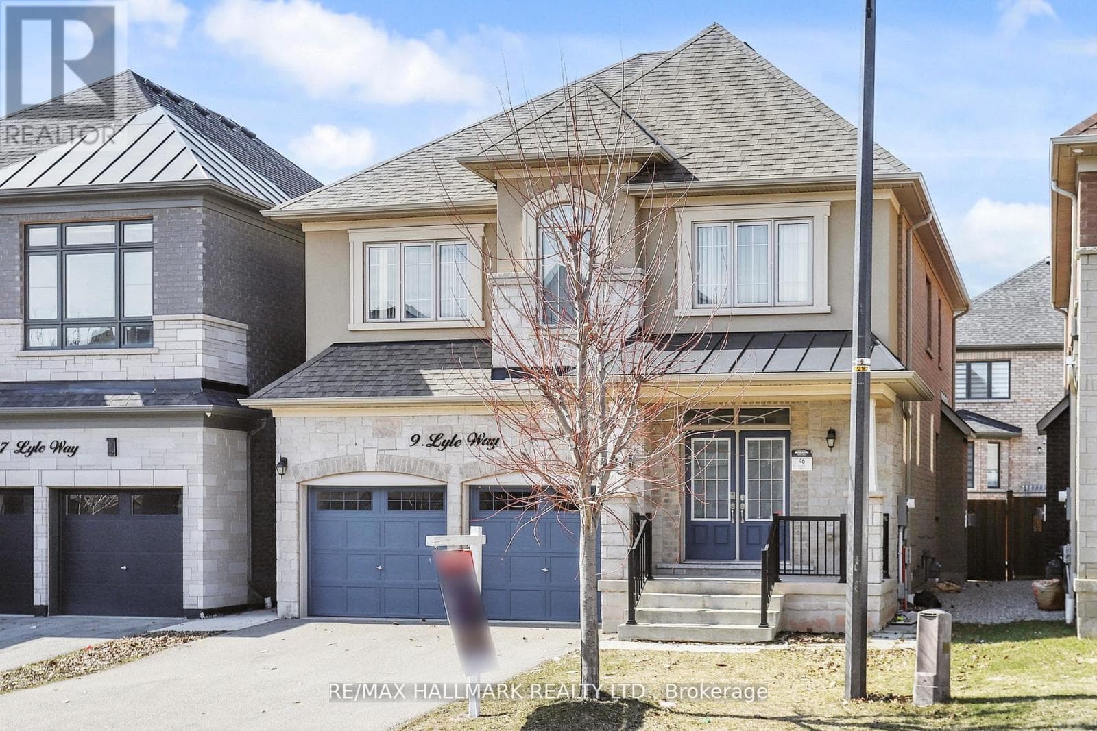 9 LYLE WAY, Toronto — photo 3