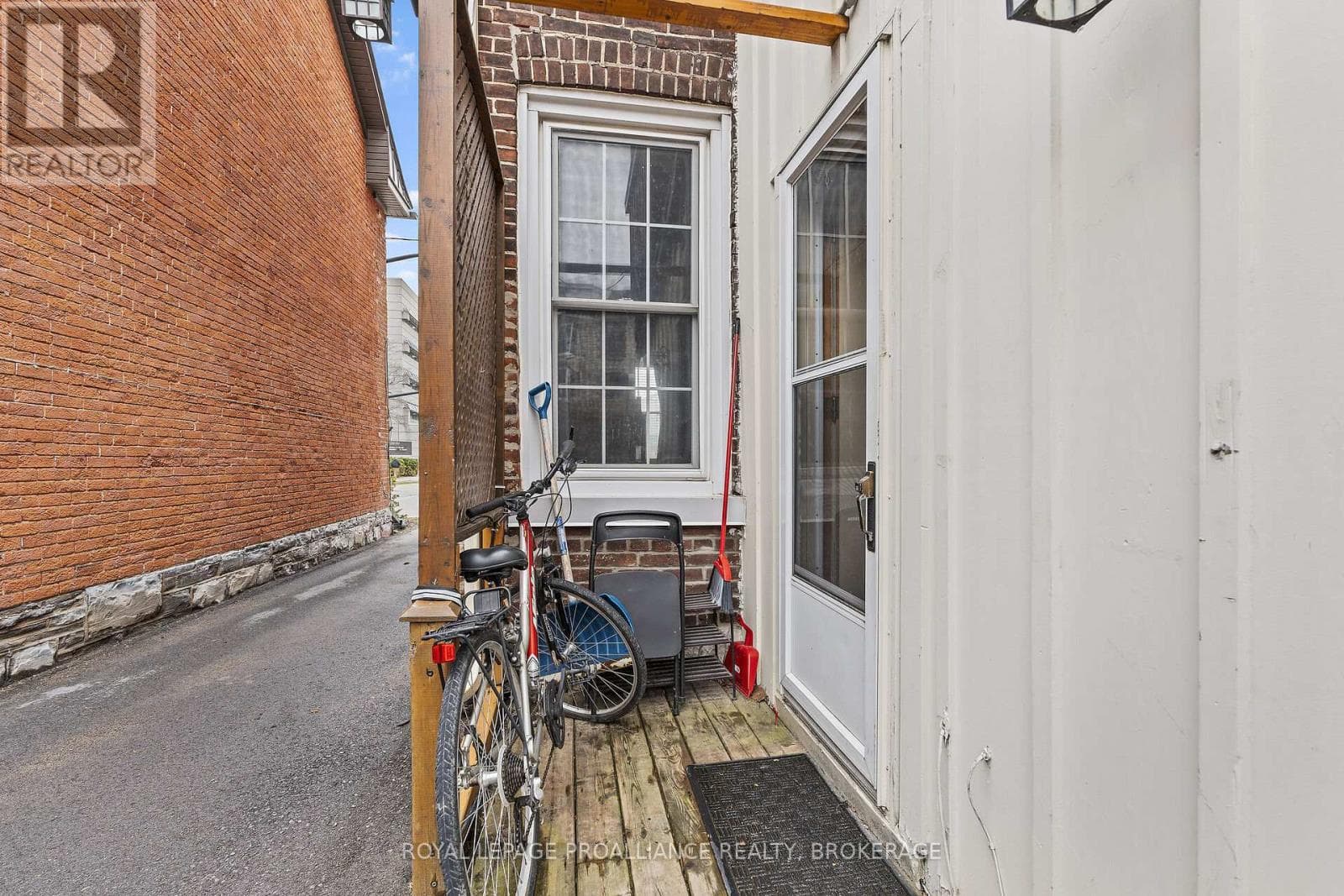 274 WELLINGTON STREET, Kingston — photo 3