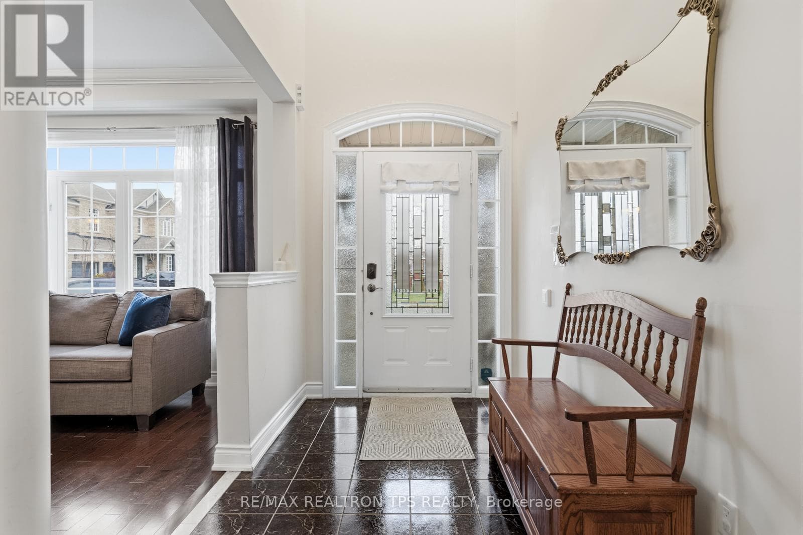 555 KINGSFIELD LOOP, Toronto — photo 3