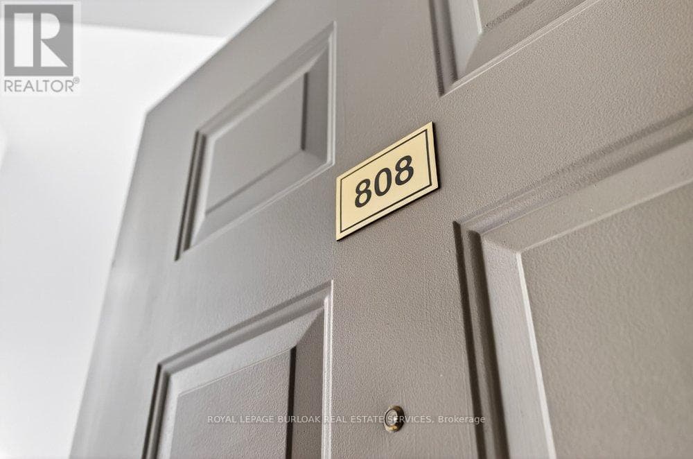 5070 PINEDALE Avenue Unit# 808, Toronto — photo 3