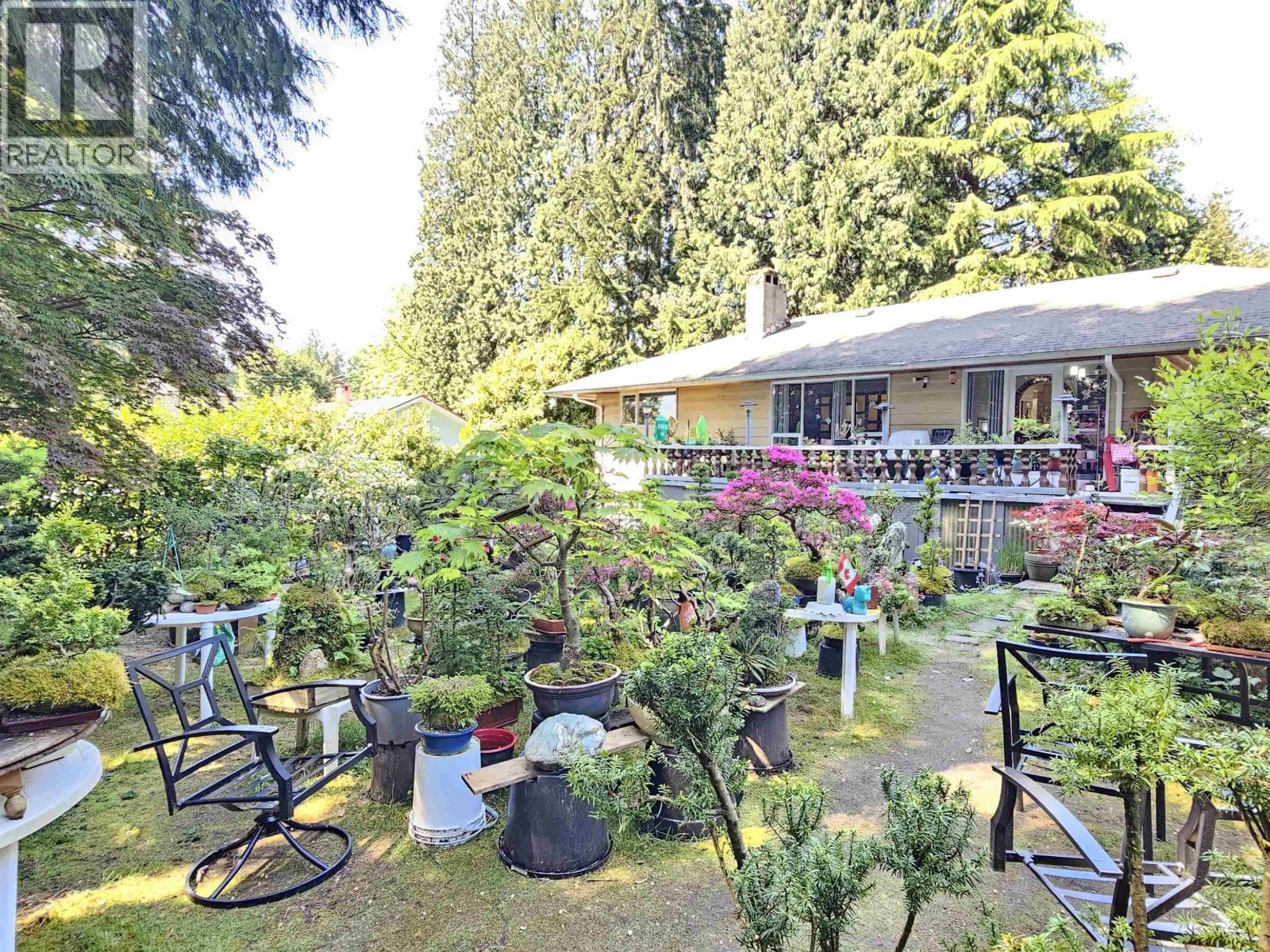 435 E OSBORNE ROAD in North Lonsdale Delbrook