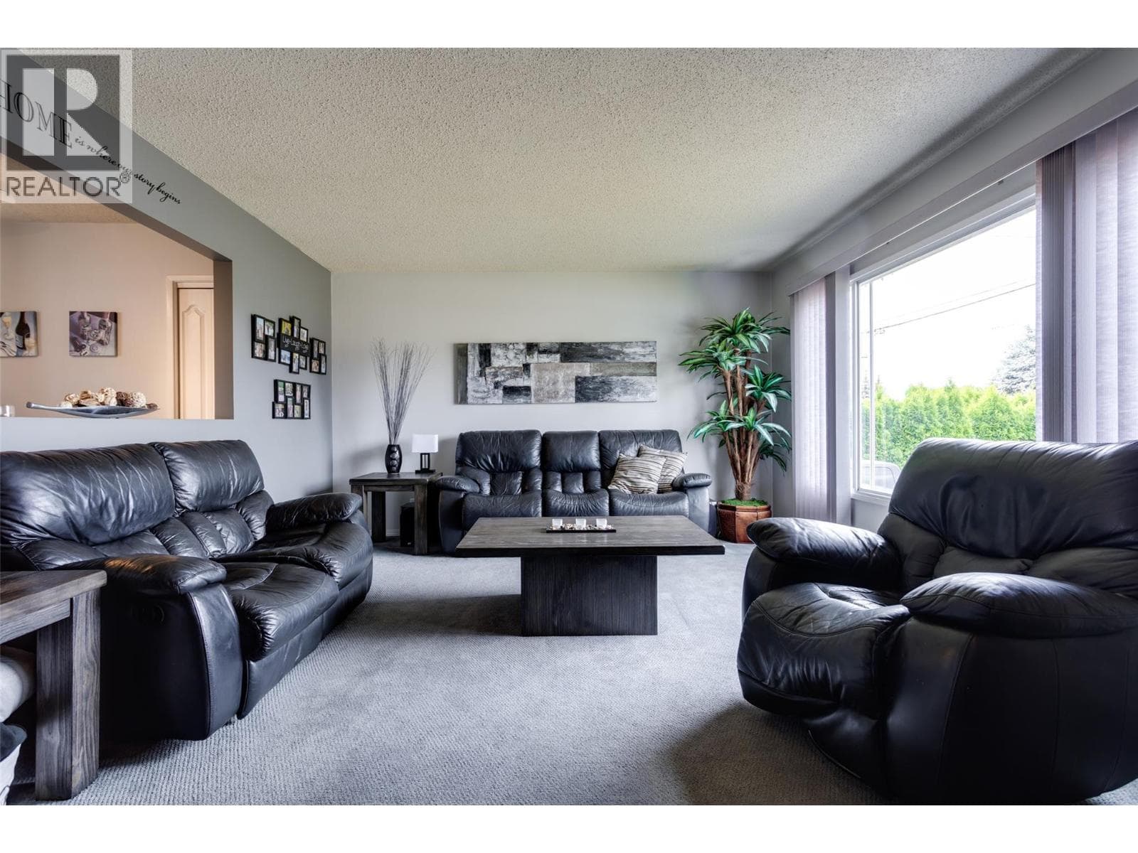 685 QUIGLEY ROAD, Interior REALTORS® — photo 2