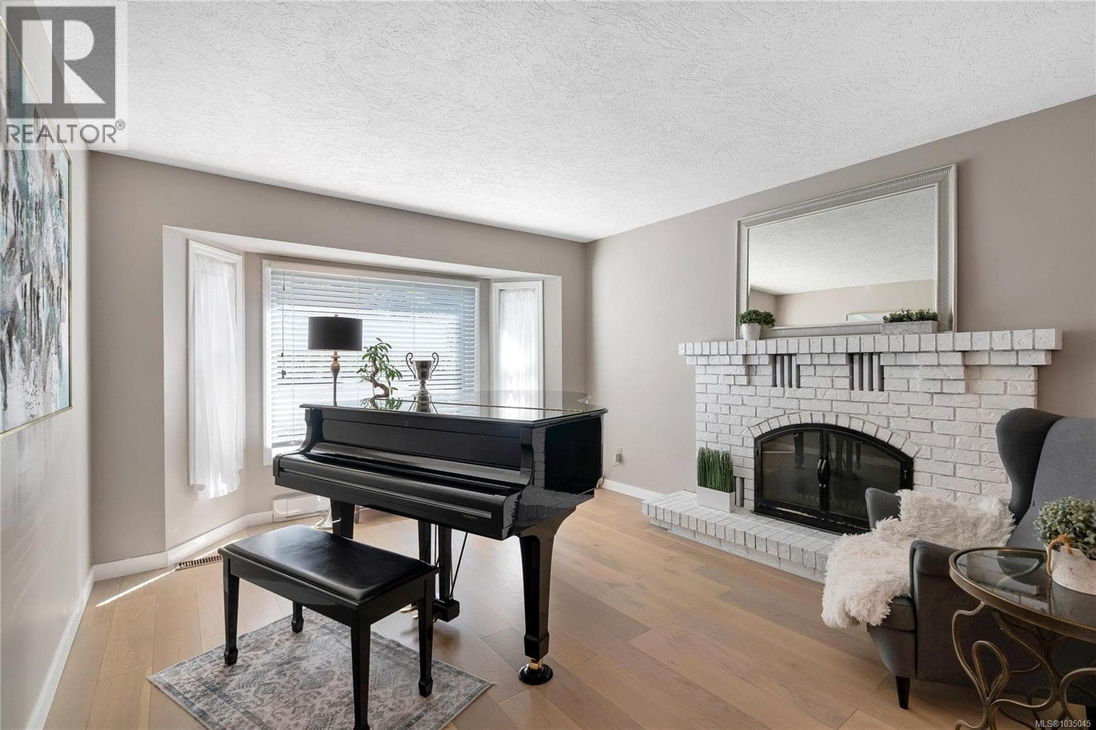 748 Macan Pl, Victoria — photo 5