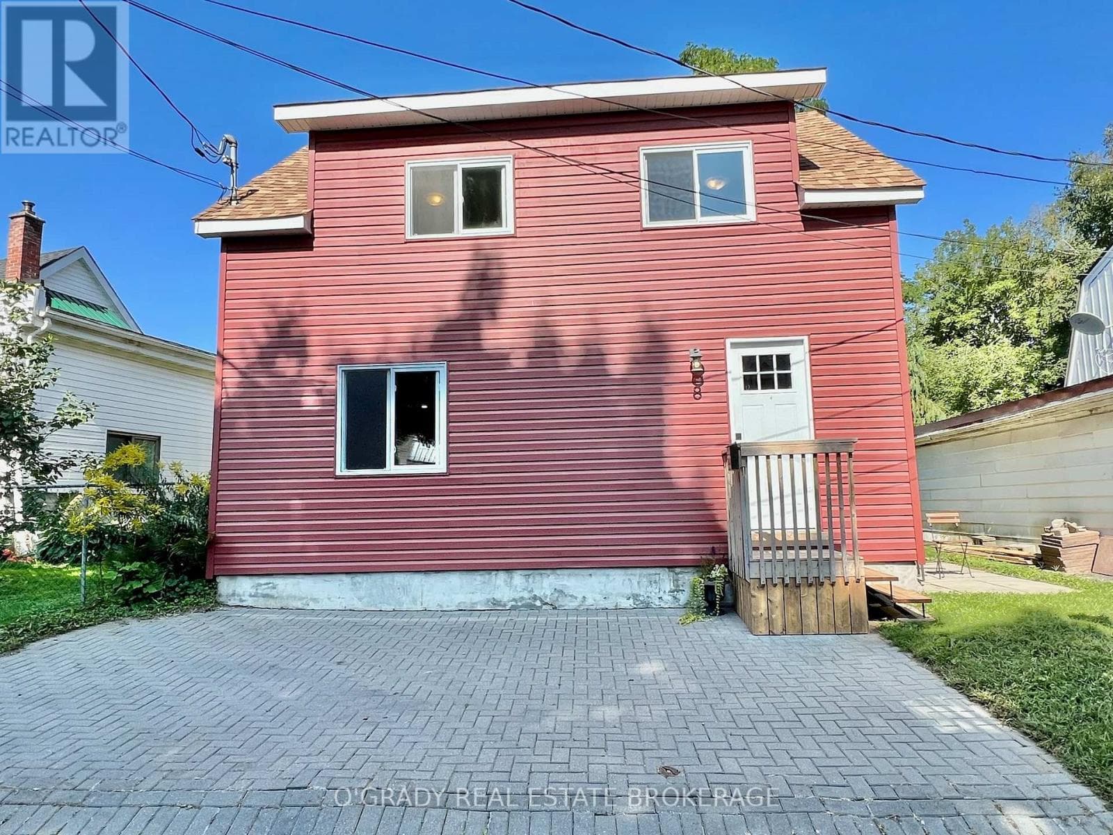8 EDWARD LANE in 