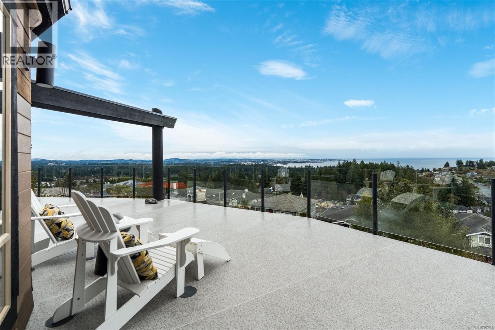 3392 Haida Dr, Victoria — photo 4