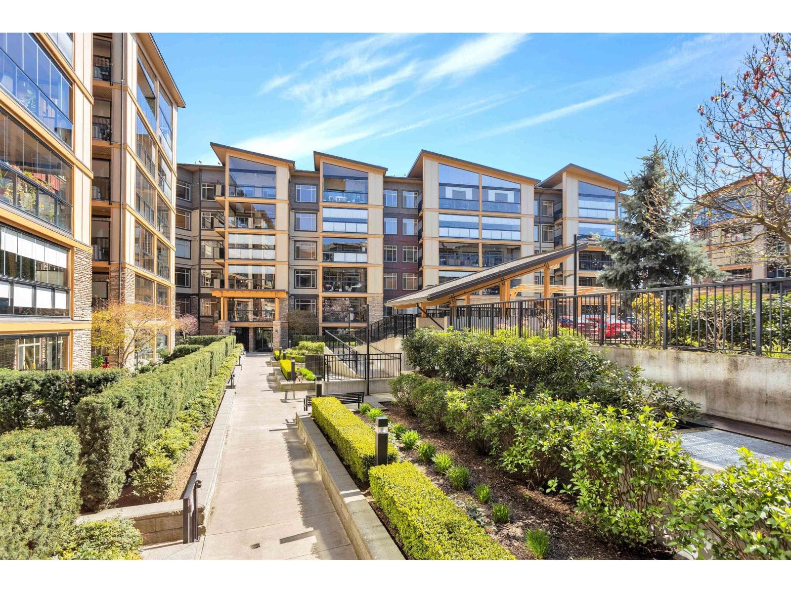 108 32445 SIMON AVENUE in City Centre