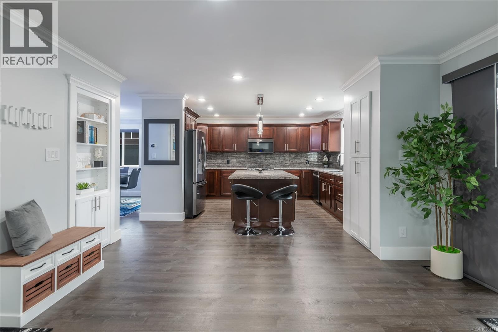 5576 Swallow Dr, Vancouver Island — photo 4