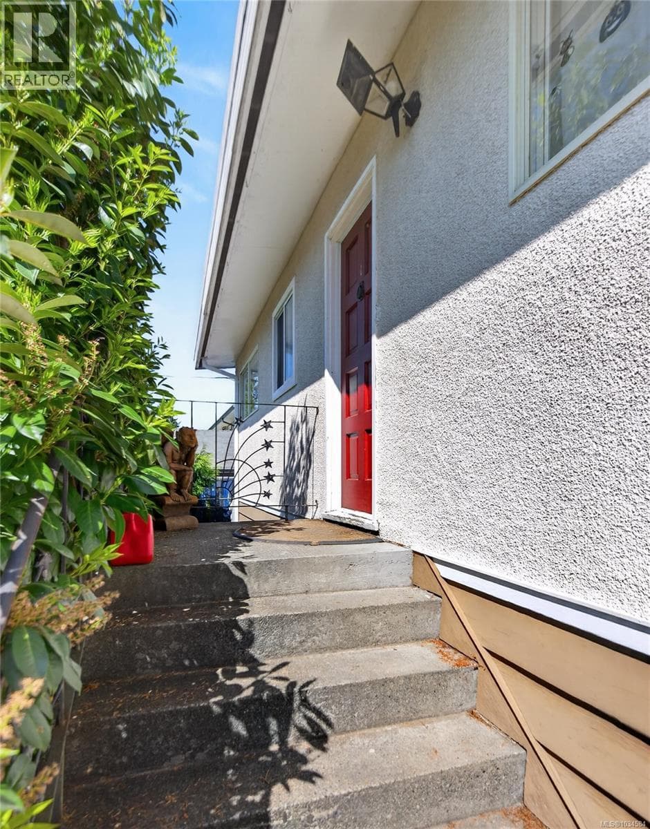 1820 Treelane Rd, Vancouver Island — photo 5
