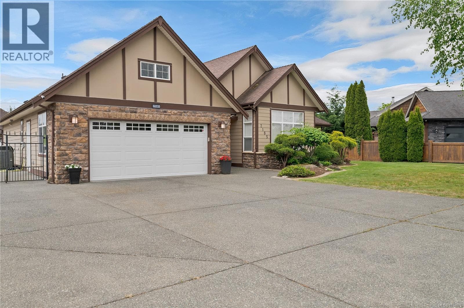 2185 Forest Grove Dr, Vancouver Island — photo 3