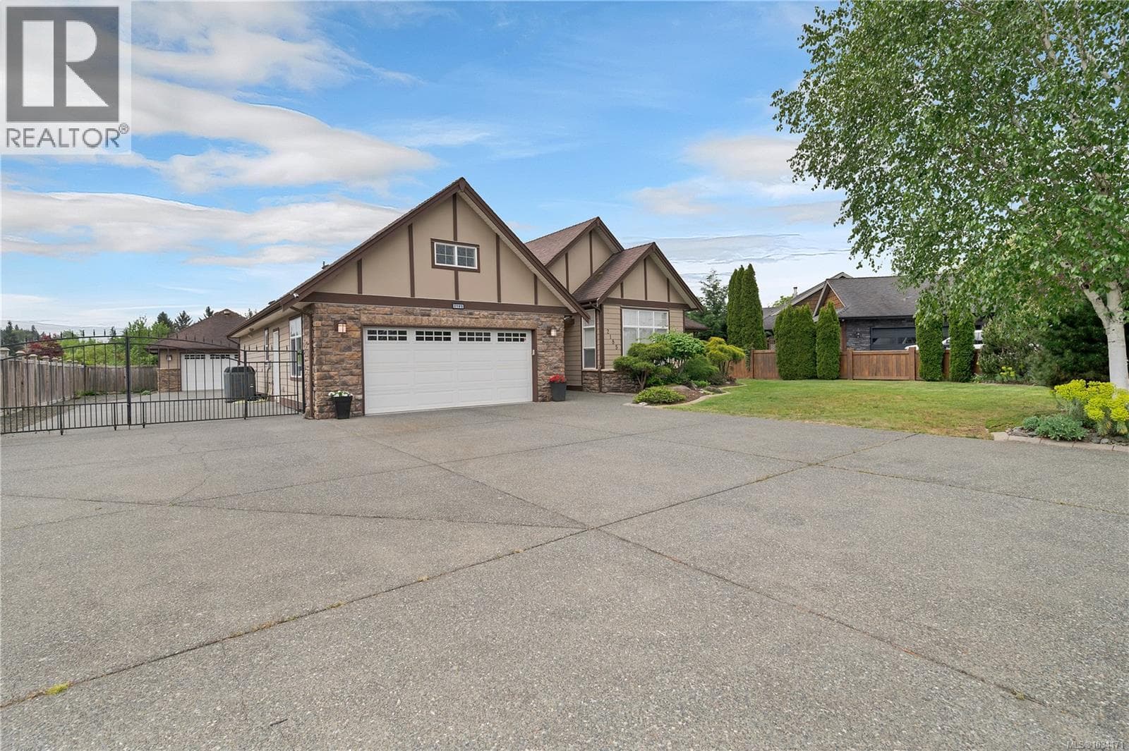 2185 Forest Grove Dr, Vancouver Island — photo 4