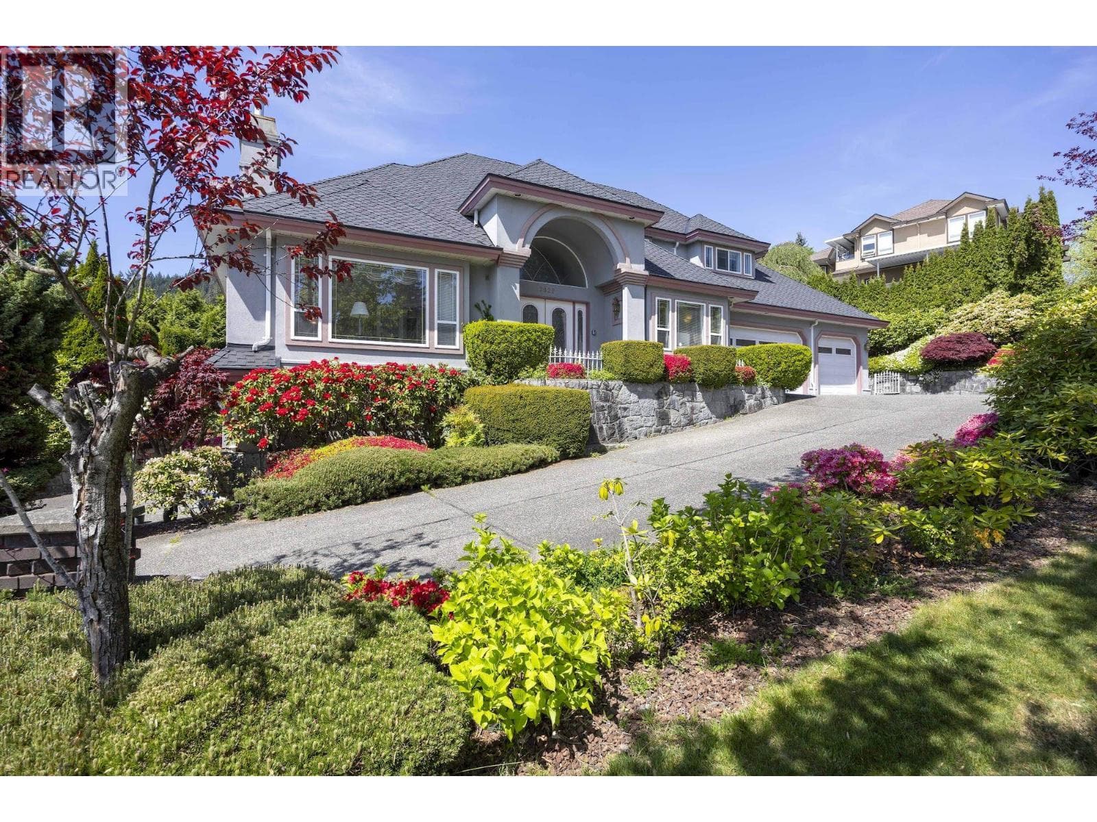 3022 PLATEAU BOULEVARD, Greater Vancouver — photo 2