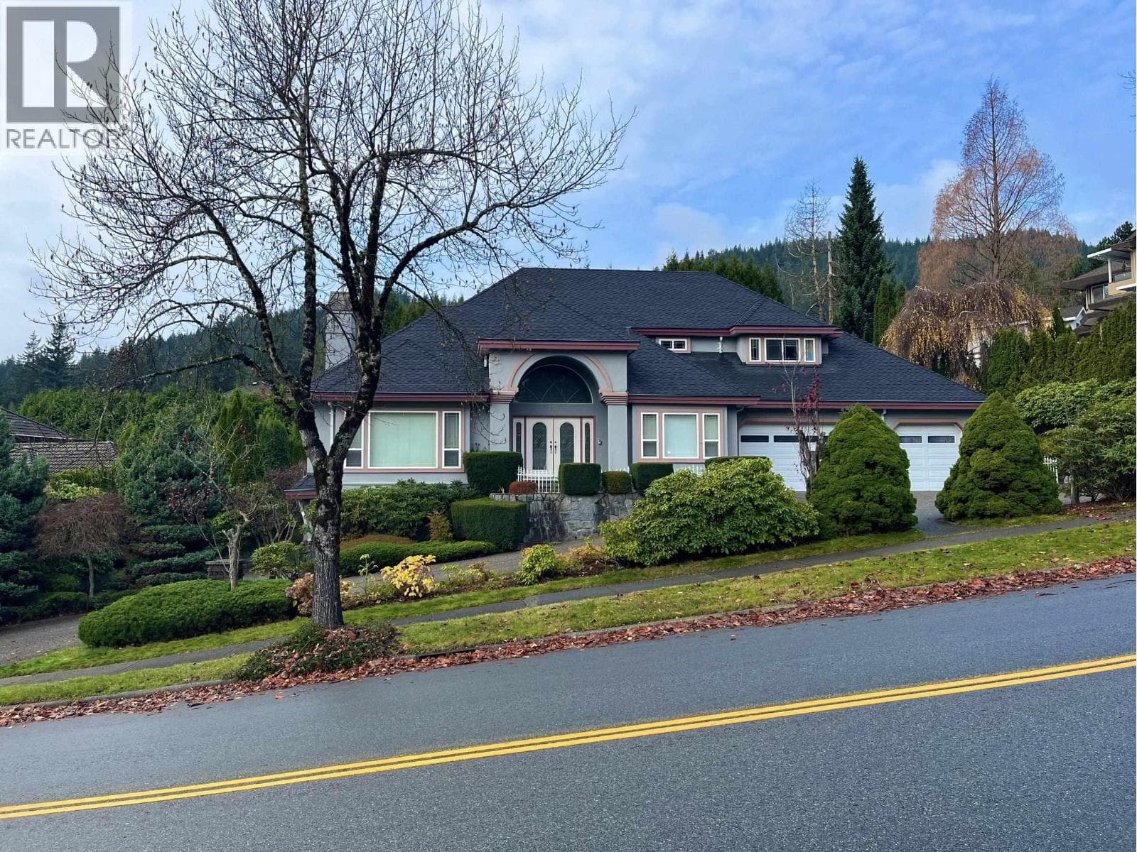 3022 PLATEAU BOULEVARD, Greater Vancouver — photo 4