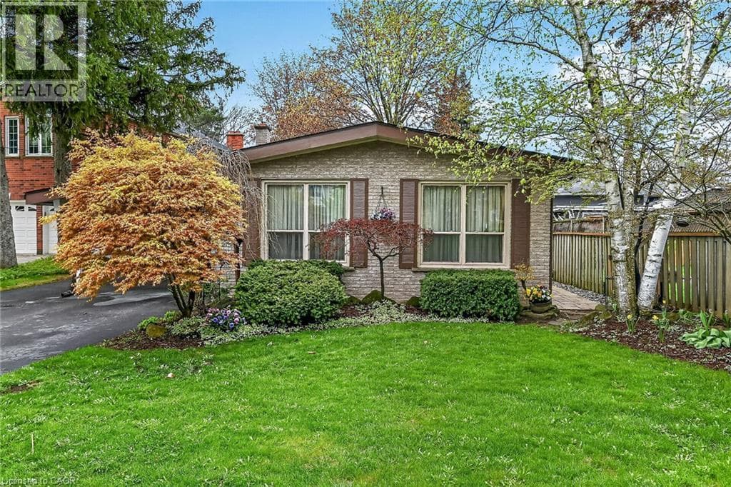 582 WOODVIEW ROAD, Cornerstone — photo 3
