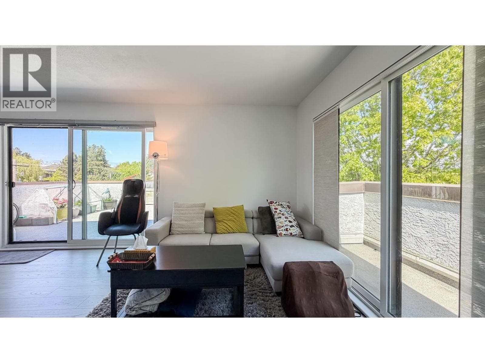 335 7480 ST. ALBANS ROAD, Greater Vancouver — photo 5