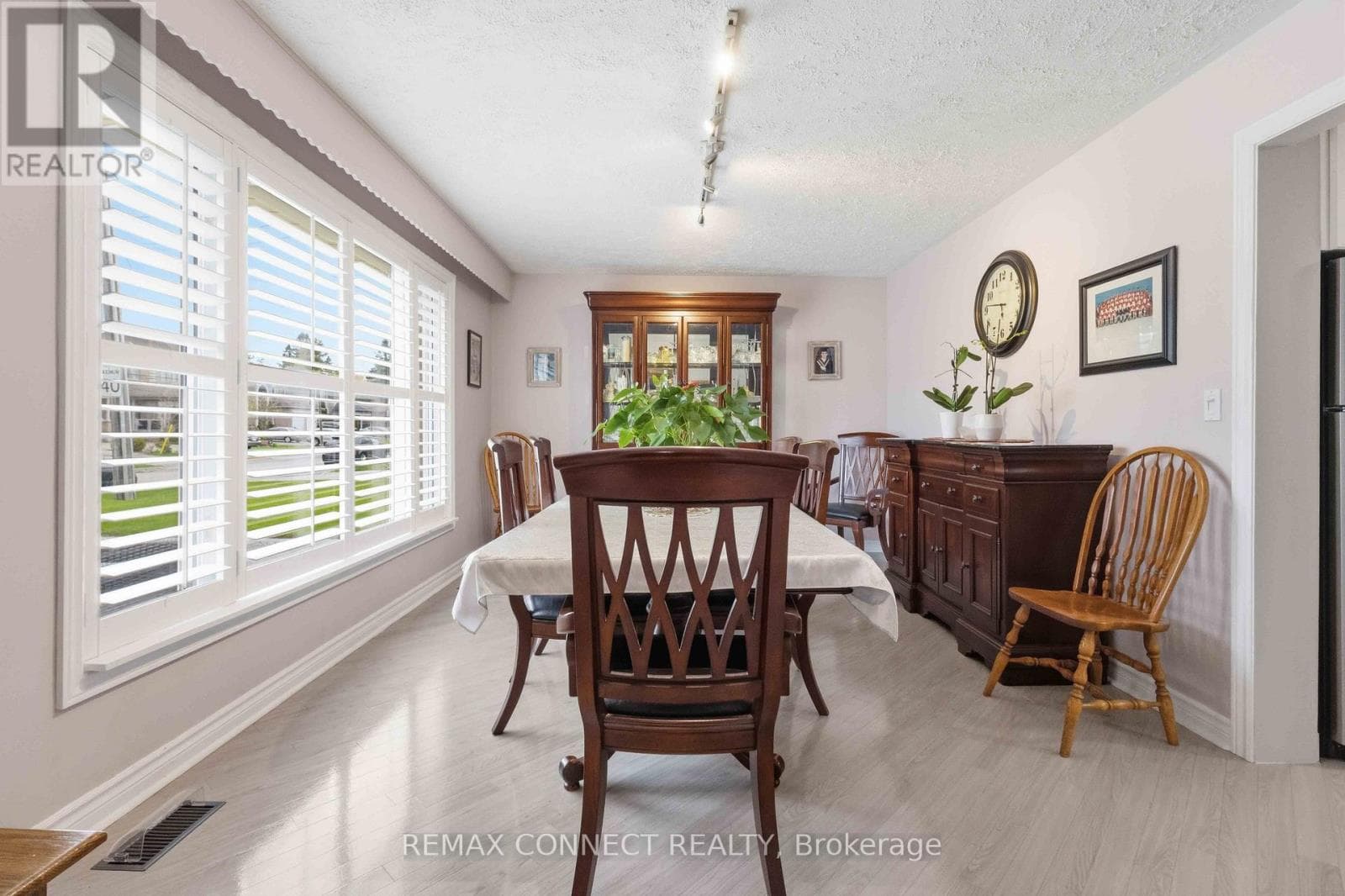1805 WOODVIEW AVENUE, Toronto — photo 5