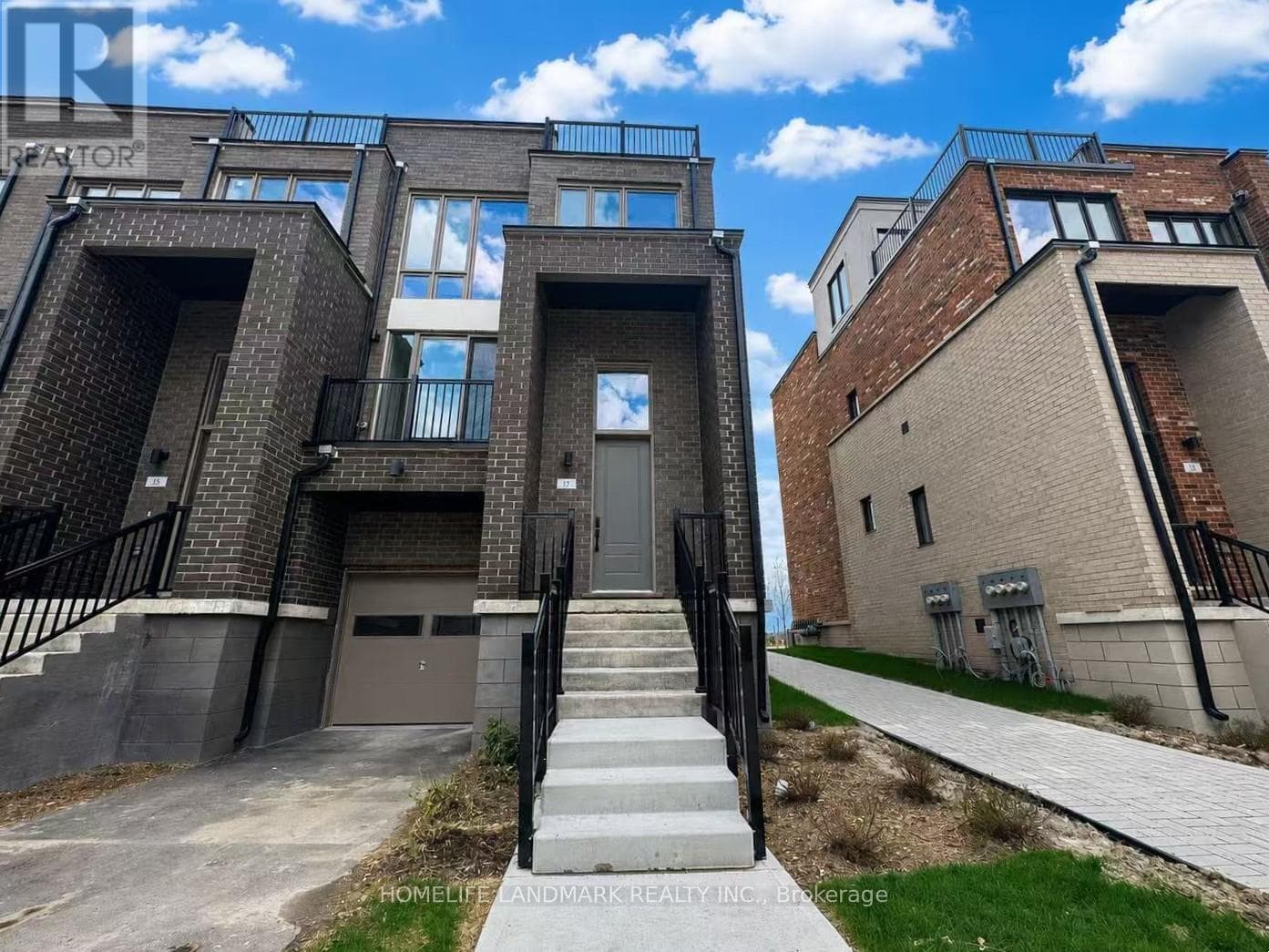 17 BANCROFT LANE in The Hill