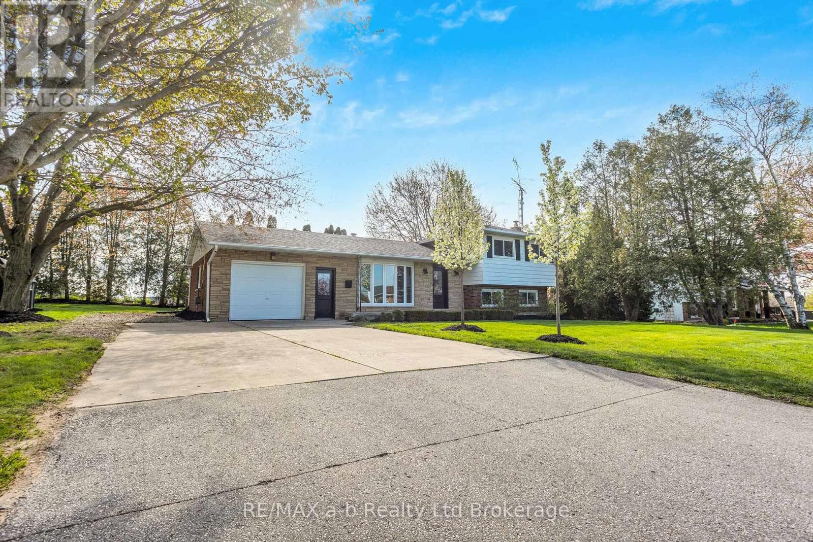 21 PEGGY AVENUE, Woodstock-Ingersoll-Tillsonburg — photo 3