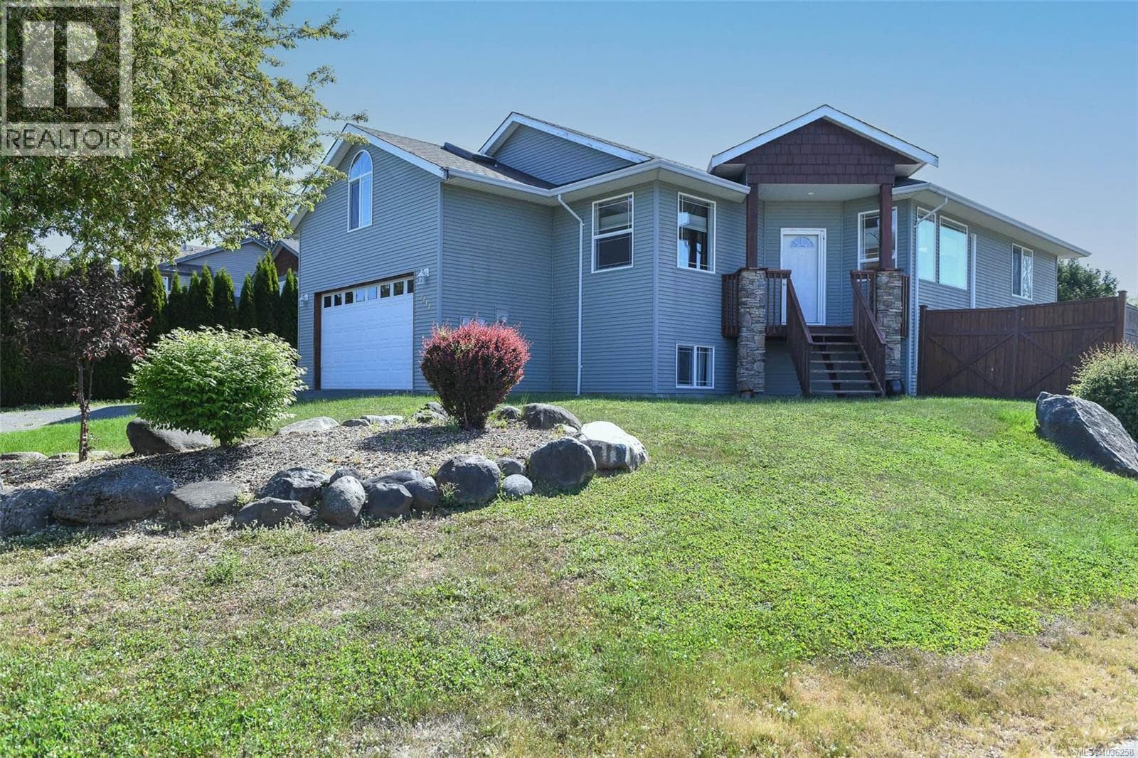2133 PERTH PLAZA in 