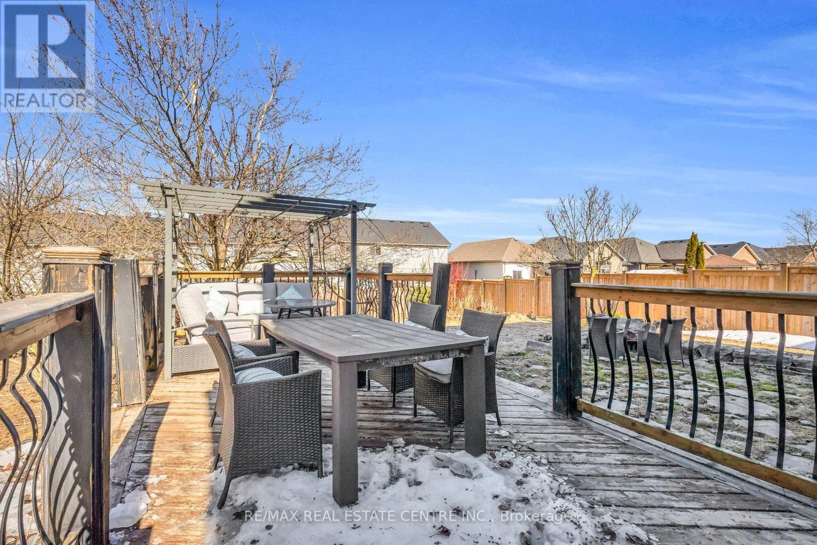 27 CAMERON COURT, Toronto — photo 4