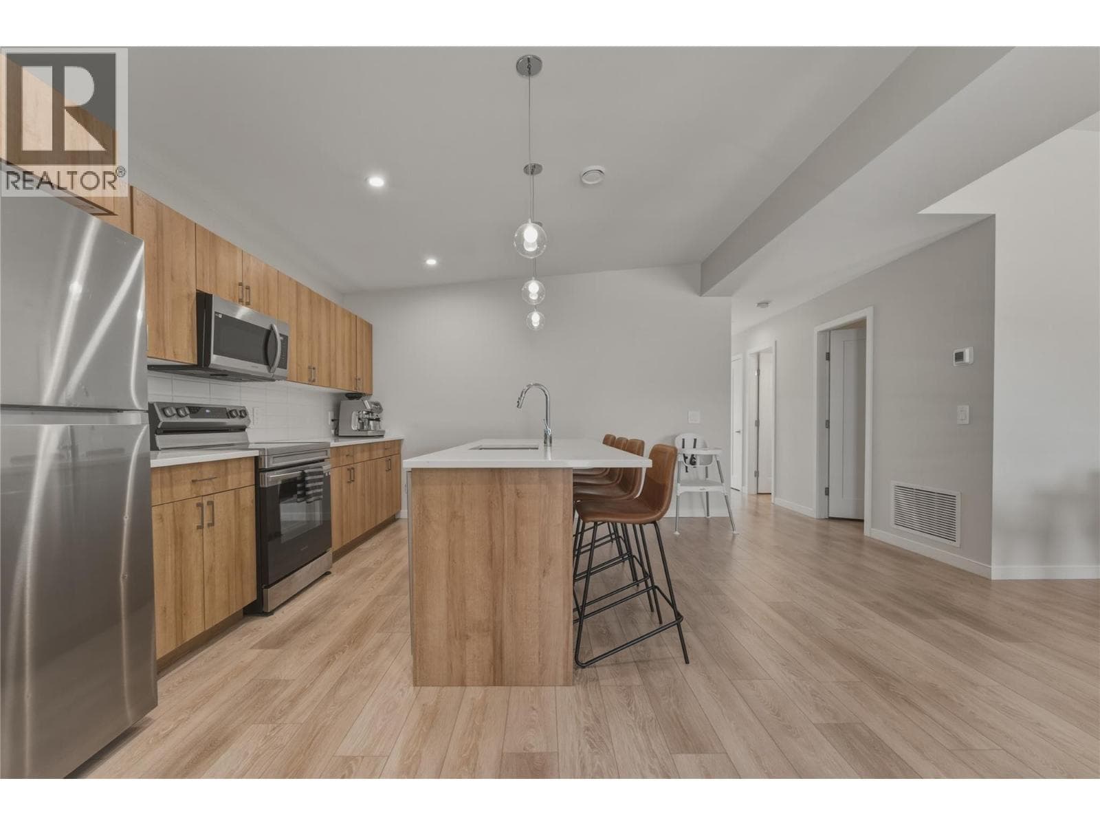 8900 Jim Bailey Road Unit# 32, Interior REALTORS® — photo 3