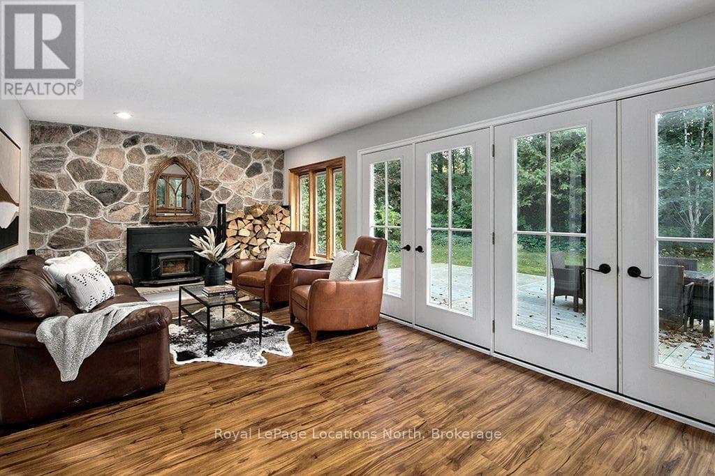 128 TESKEY DRIVE, OnePoint — photo 3