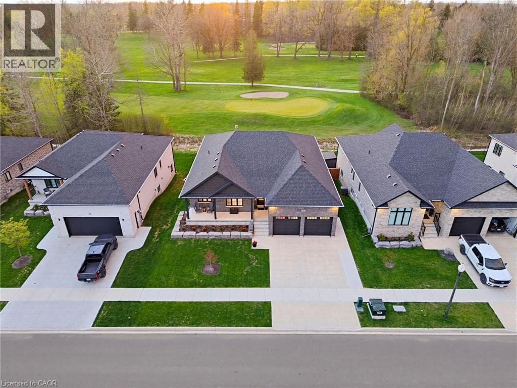 37 GILMER Crescent in 