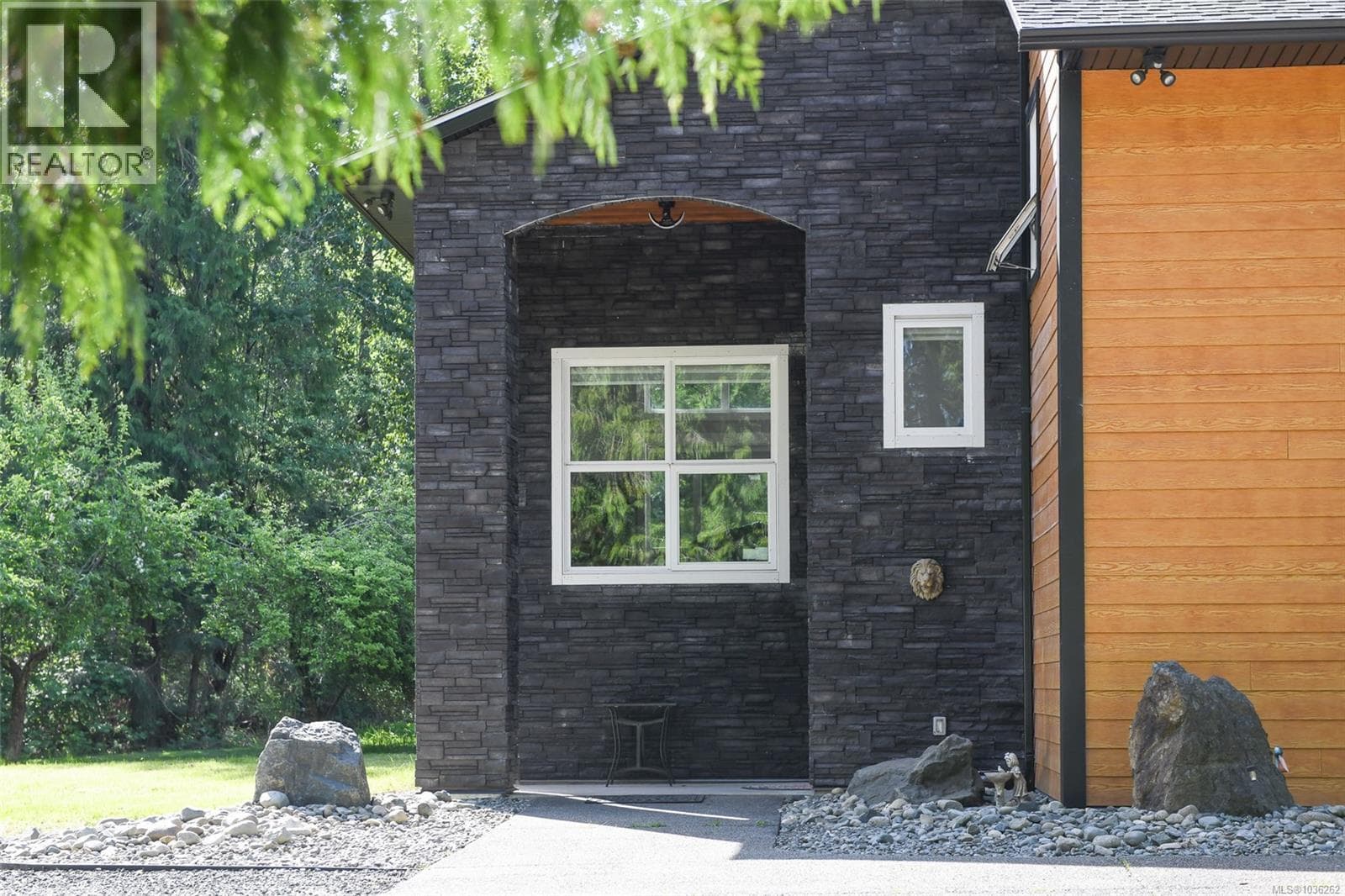 3550 Cumberland Rd, Vancouver Island — photo 2