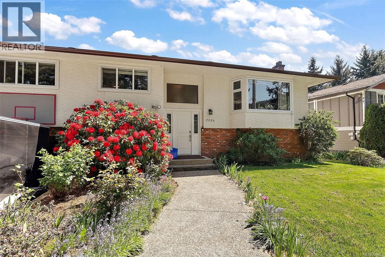 2939 Humpback Rd, Victoria — photo 4