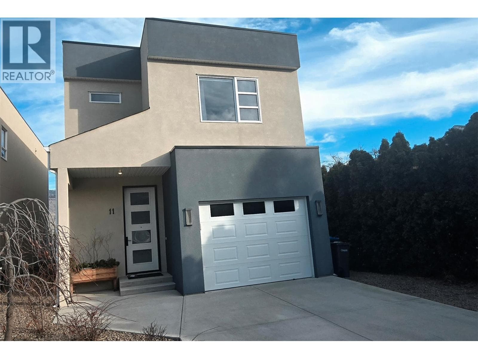 11 Raven Court, Interior REALTORS® — photo 2