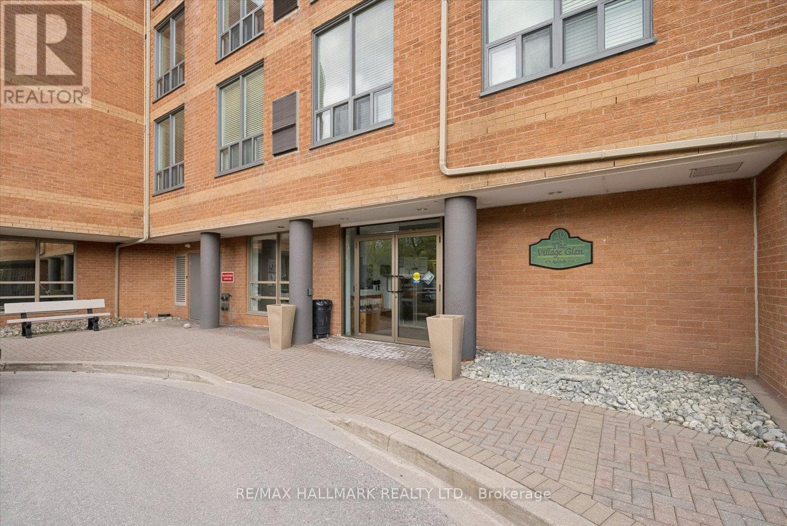 302 - 30 WILSON STREET, Toronto — photo 4