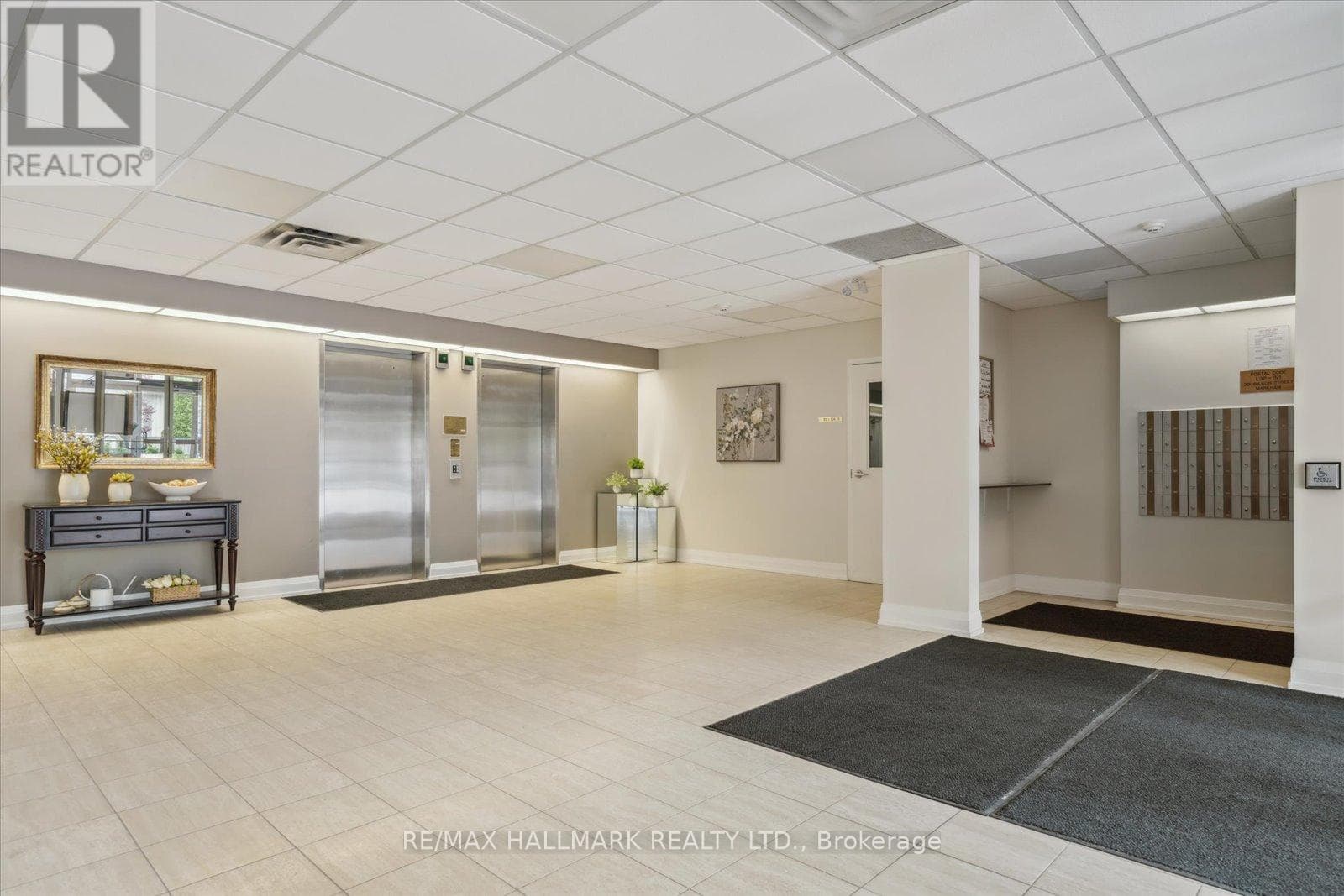 302 - 30 WILSON STREET, Toronto — photo 5