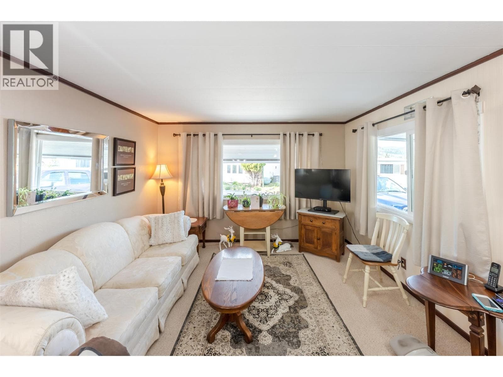 197 Dauphin Avenue Unit# 26, Interior REALTORS® — photo 3