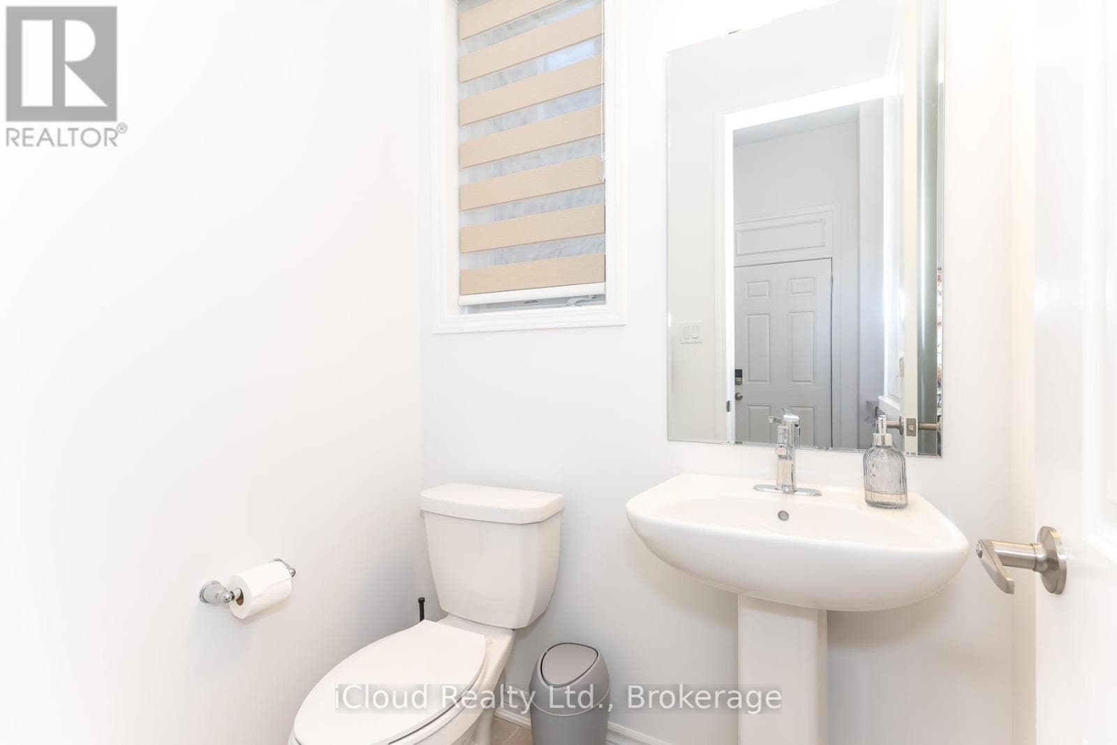302 CALLA POINT, Toronto — photo 5