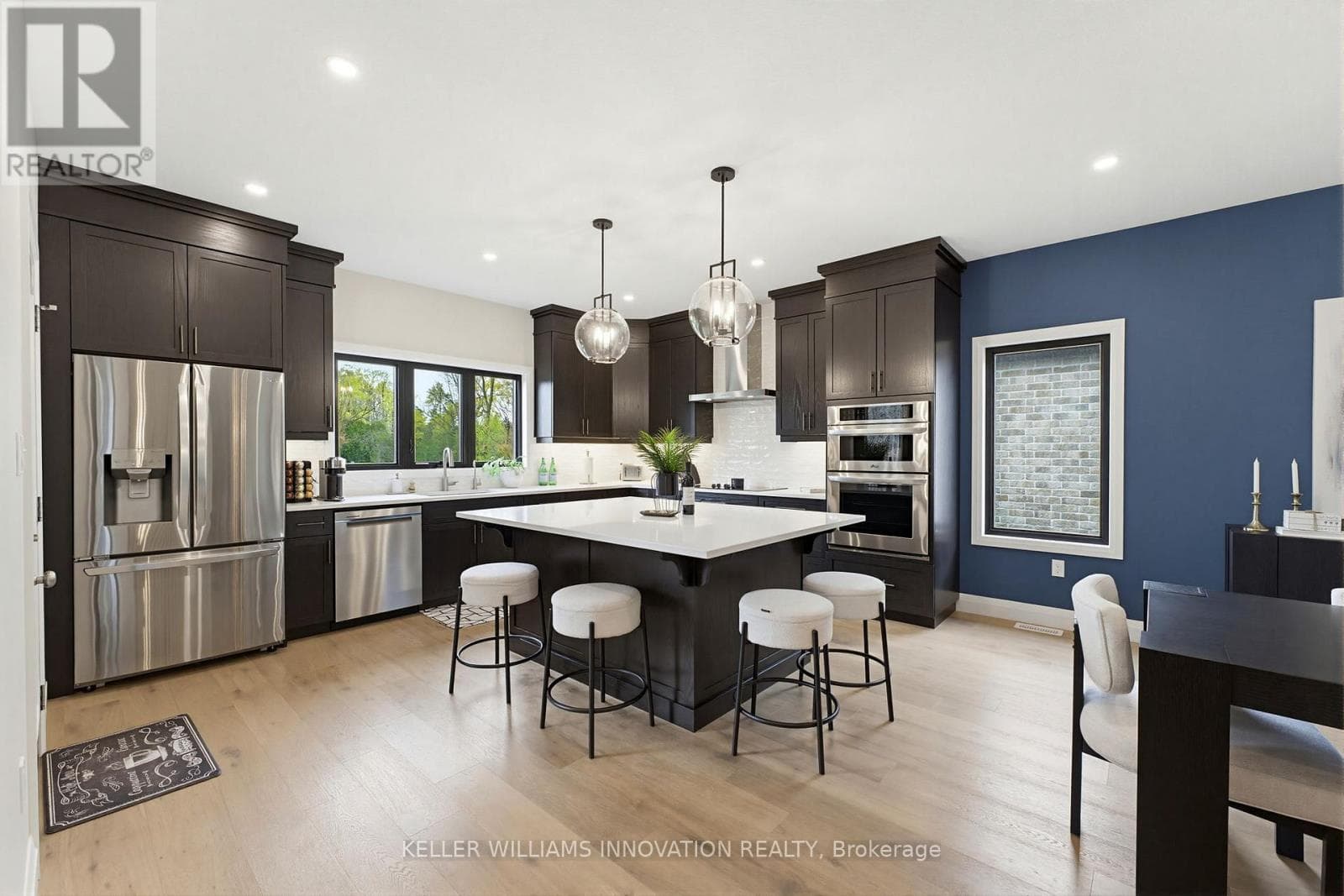 37 GILMER Crescent, Toronto — photo 3