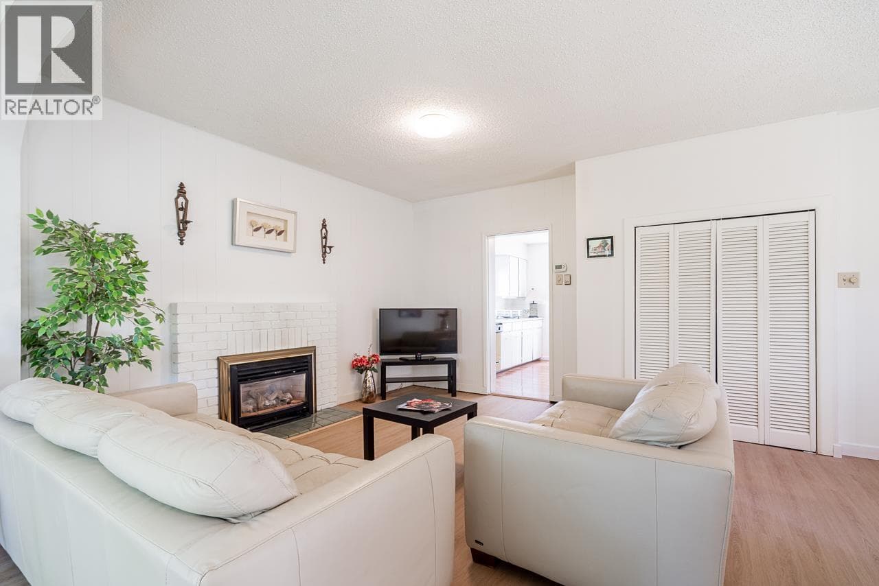 2720 WEST 24TH AVENUE, Greater Vancouver — photo 5