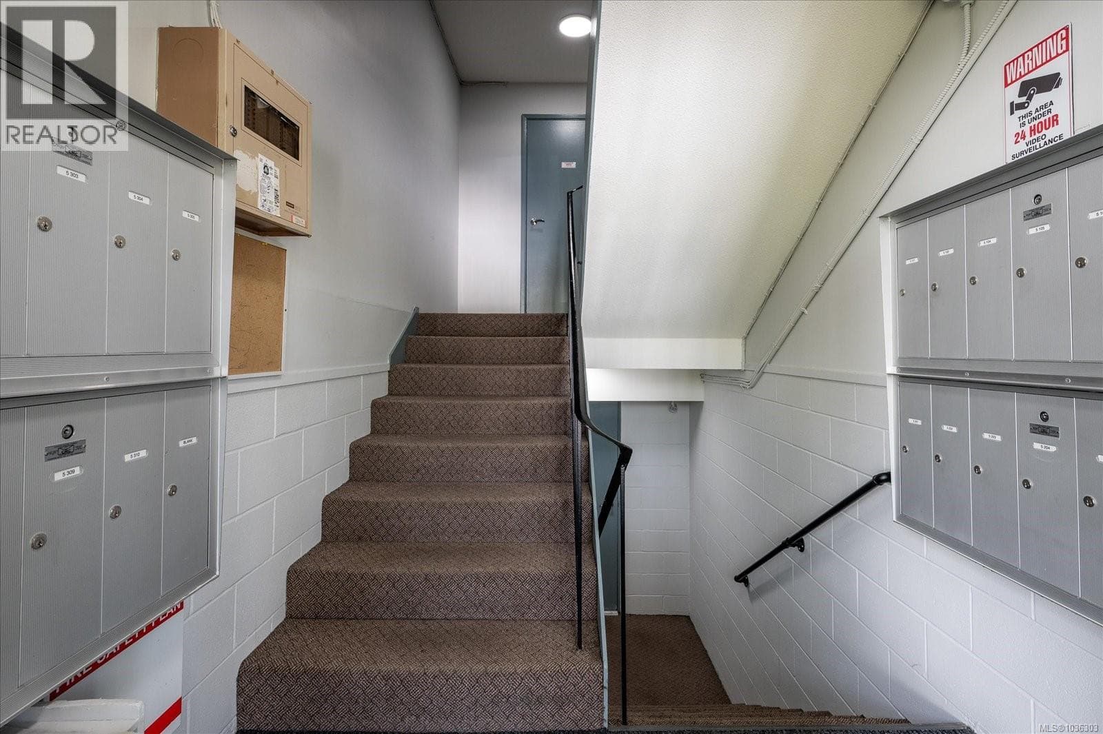 5104 999 bowen Rd, Victoria — photo 5