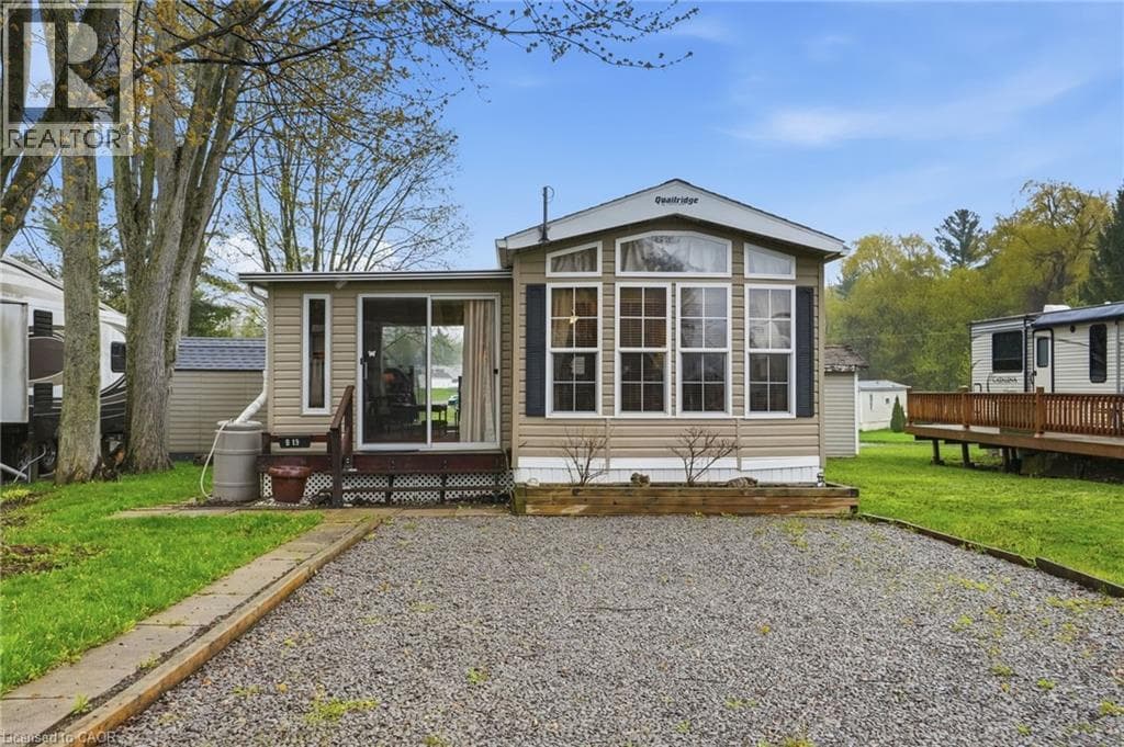 2490 GOVERNOR'S Road S Unit# B-19 in Copetown East
