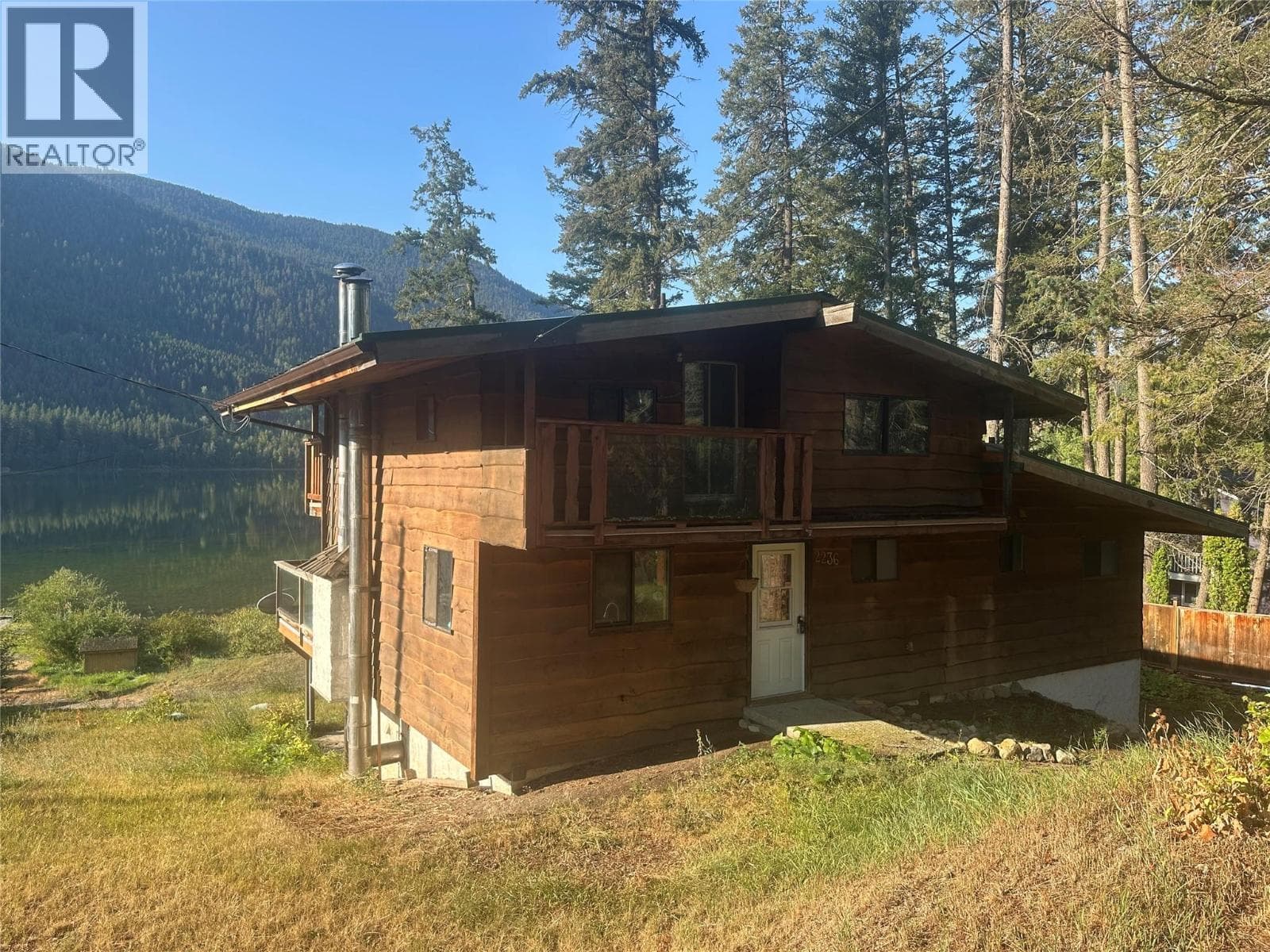 2236 OJIBWAY Road in 