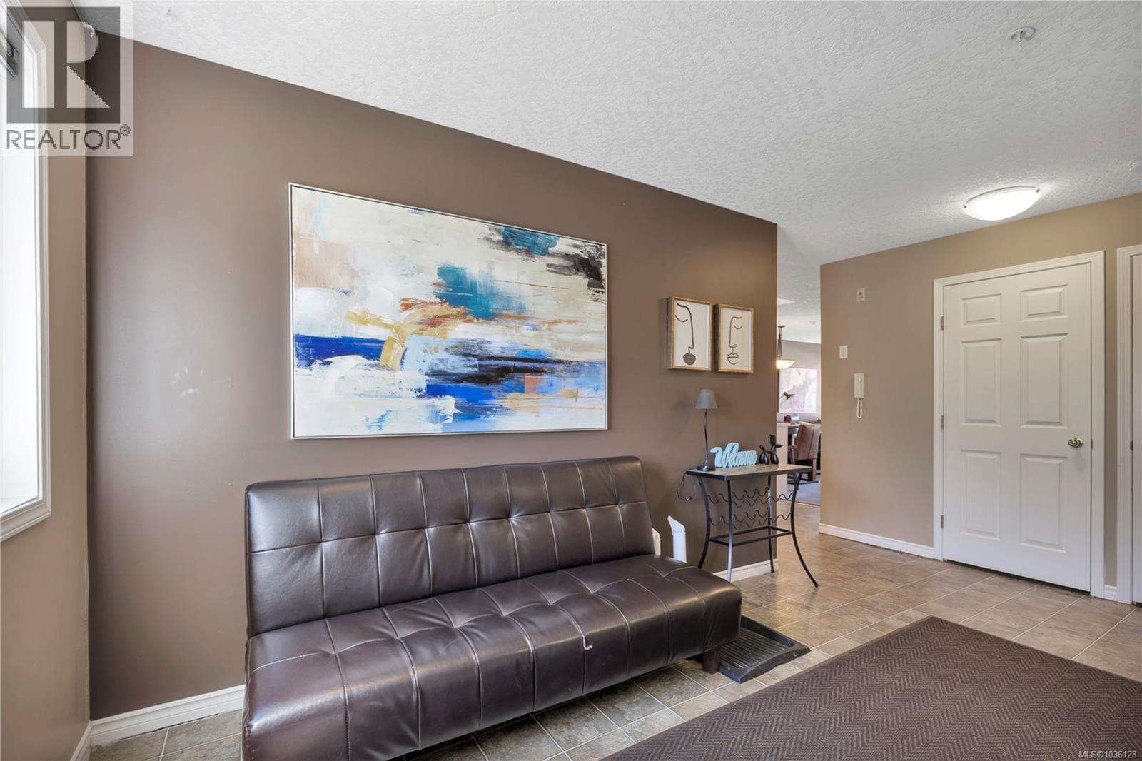 407 1201 Henry Rd, Vancouver Island — photo 3