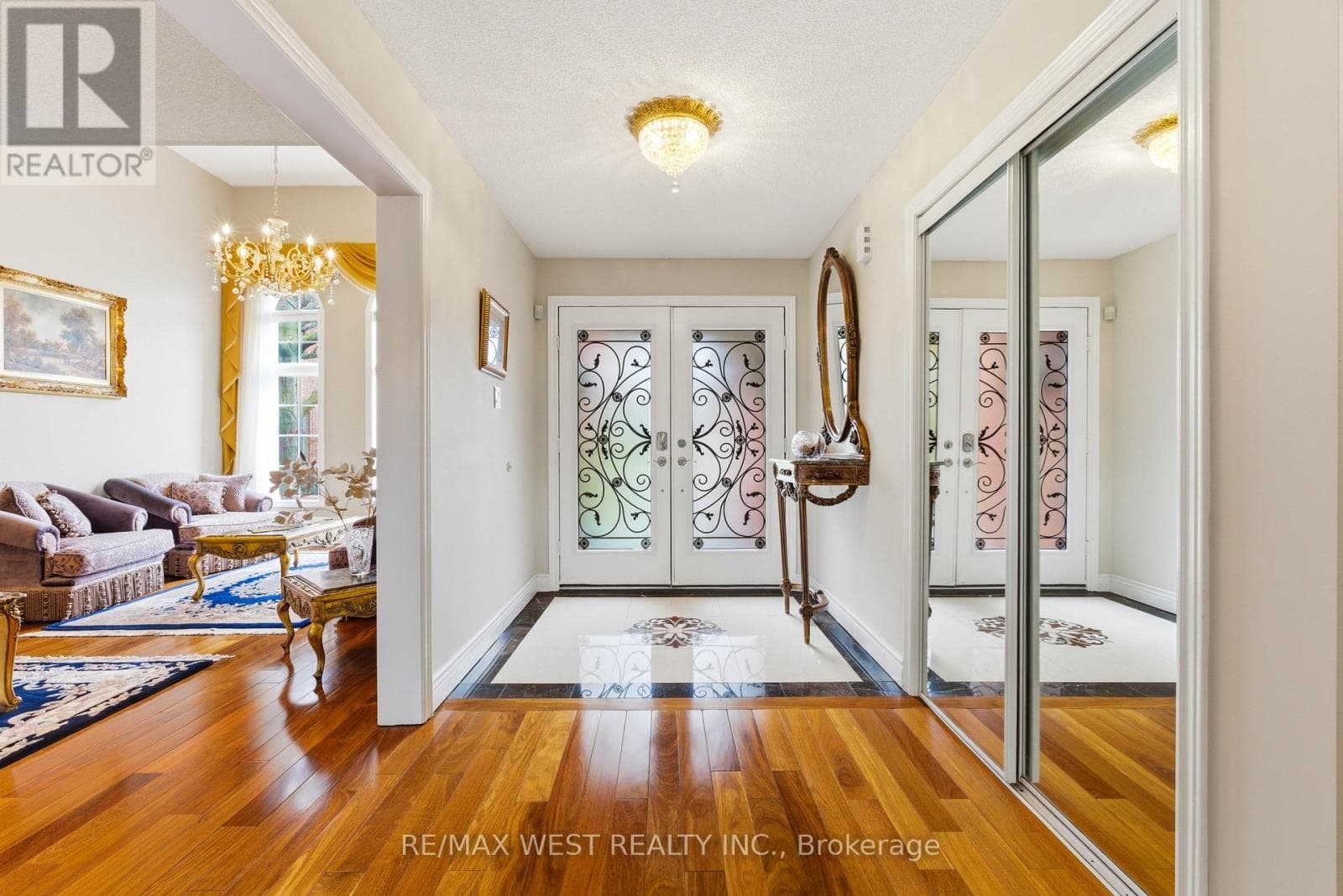 2197 SHAFTESBURY COURT, Toronto — photo 4