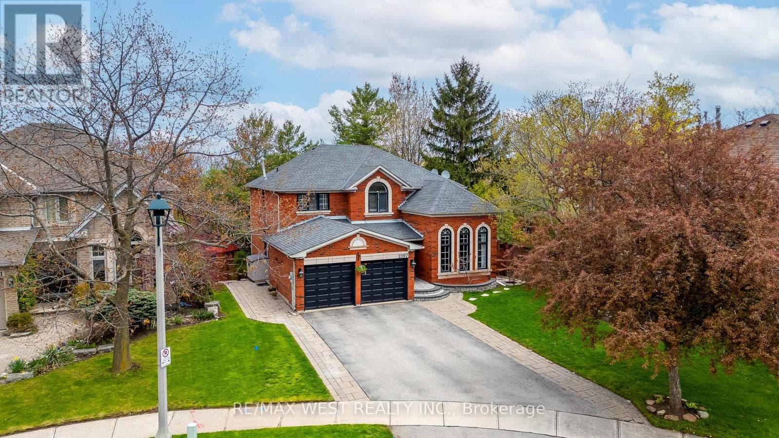 2197 SHAFTESBURY COURT, Toronto — photo 3